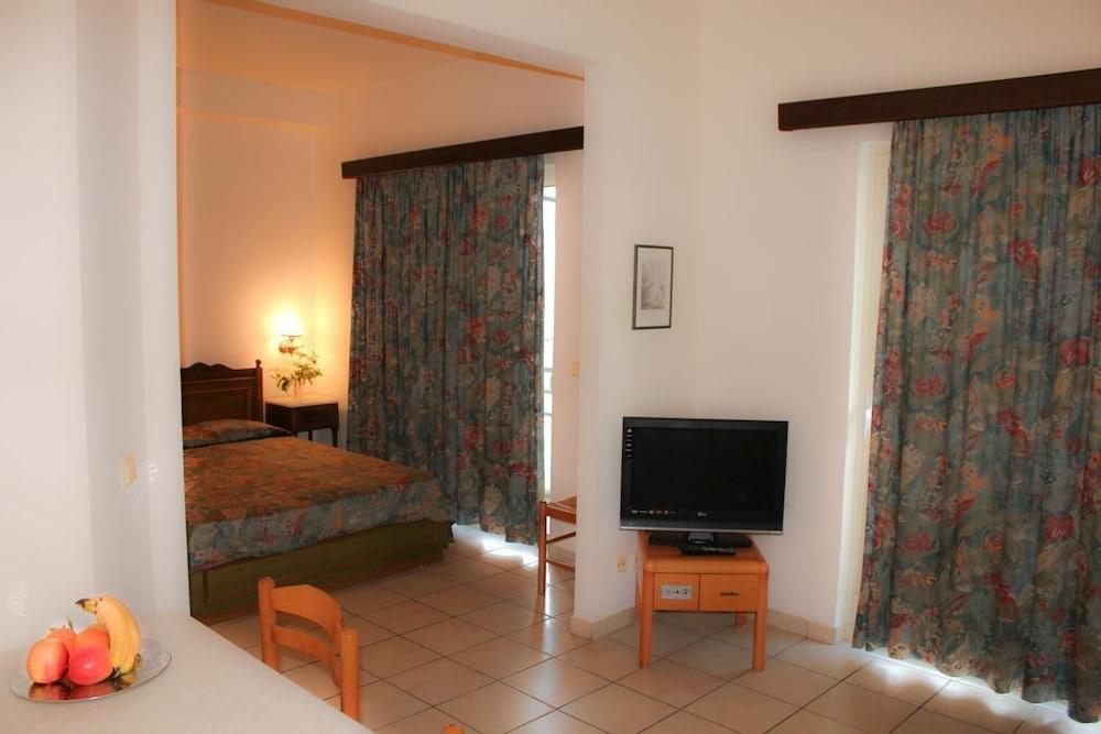 Royal Aparthotel City Centre Rhodes City Exterior foto